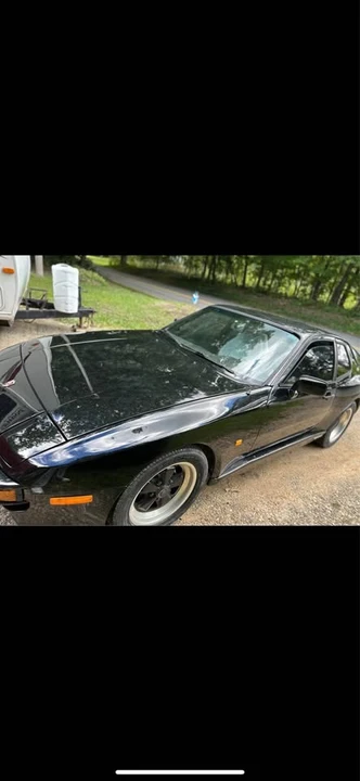 1984 Porsche 944 - Image 3 of 4