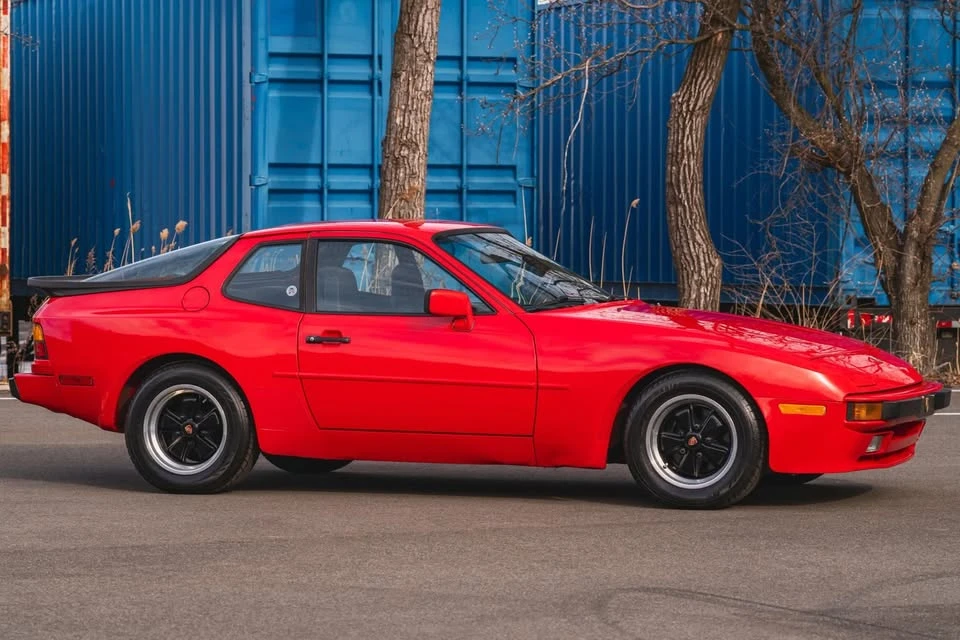 1984 Porsche 944 - Image 11 of 20