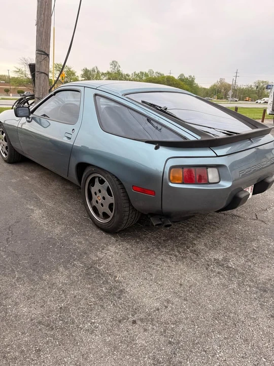 1984 Porsche 928 S - Image 4 of 8