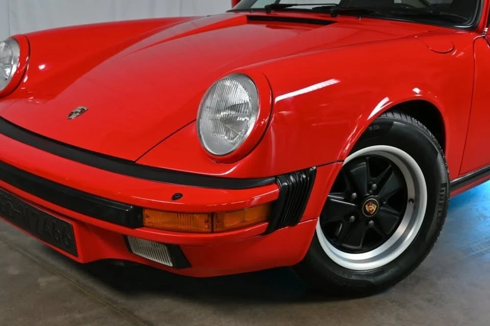 1984 Porsche 911 Carrera 3.2 - Image 2 of 20