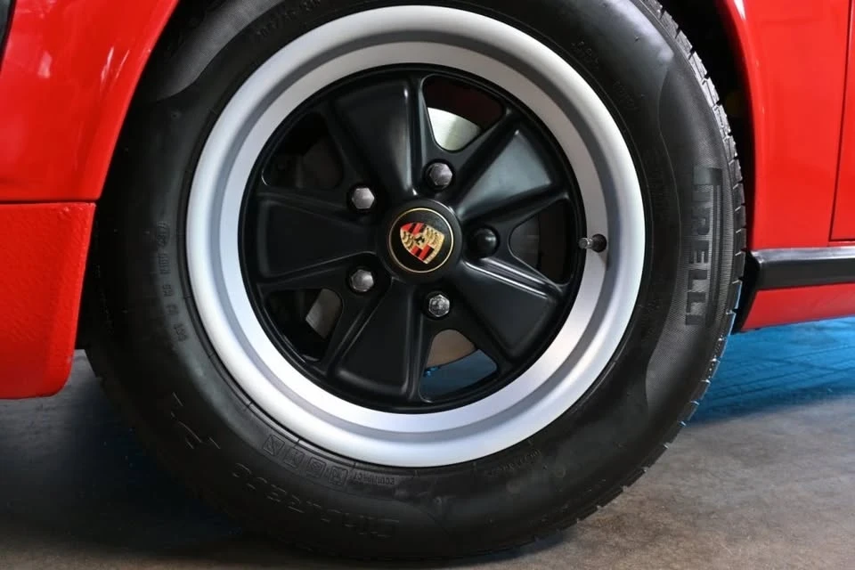 1984 Porsche 911 Carrera 3.2 - Image 3 of 20