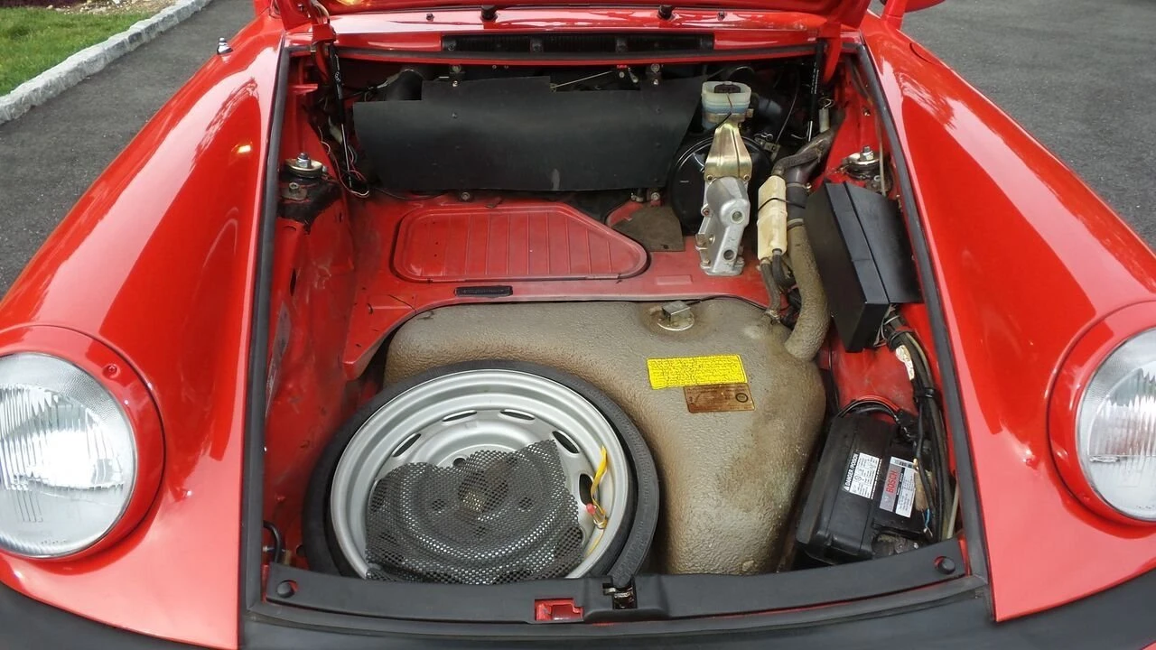 1984 Porsche 911 Carrera 3.2 - Image 13 of 18
