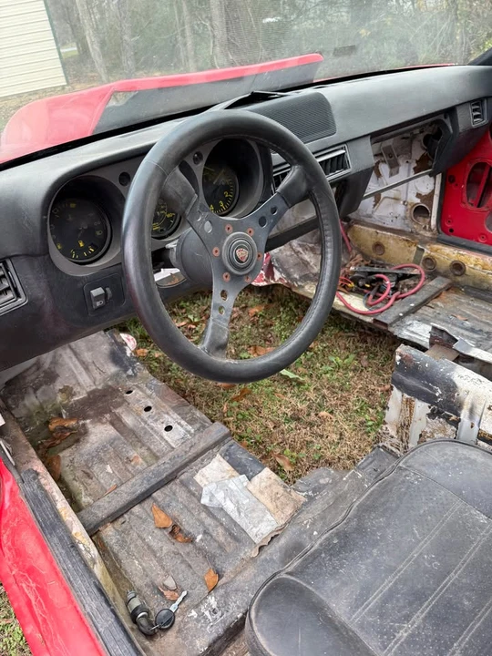 1984 Porsche 944 - Image 4 of 4