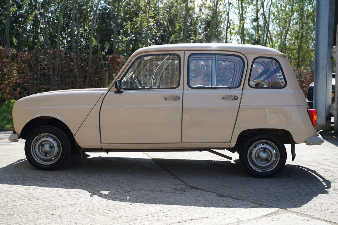 1984 Renault 4 - Image 8 of 30