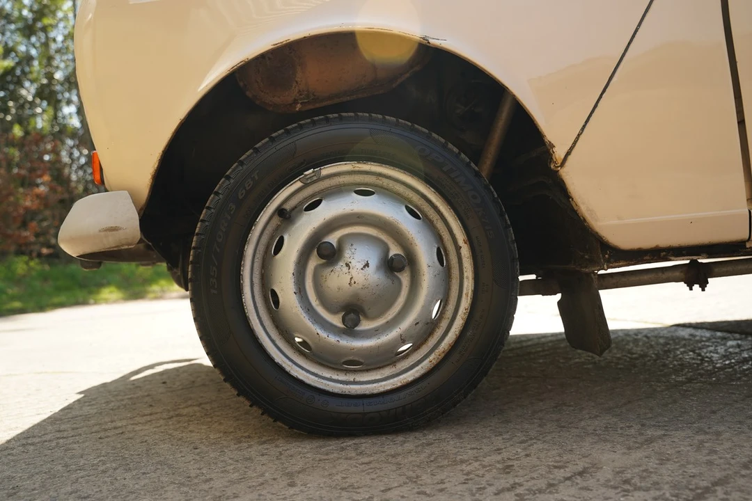 1984 Renault 4 - Image 27 of 30