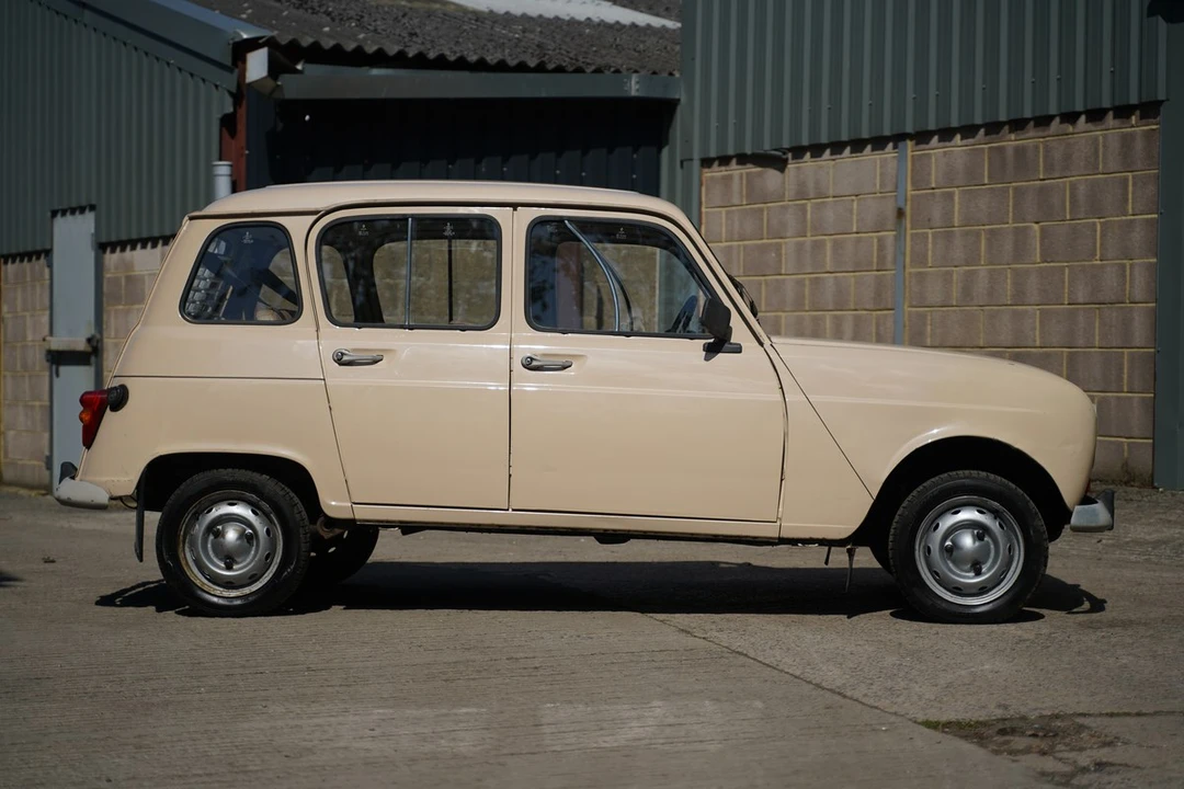 1984 Renault 4 - Image 20 of 30