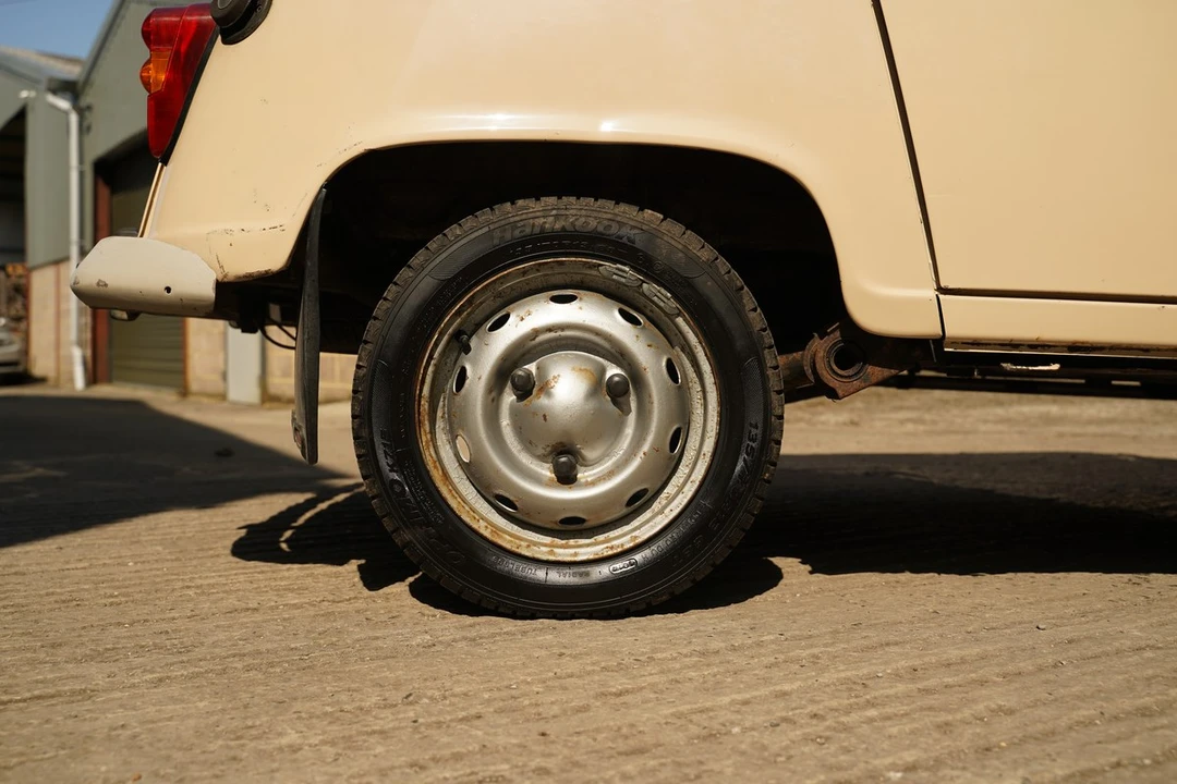 1984 Renault 4 - Image 29 of 30