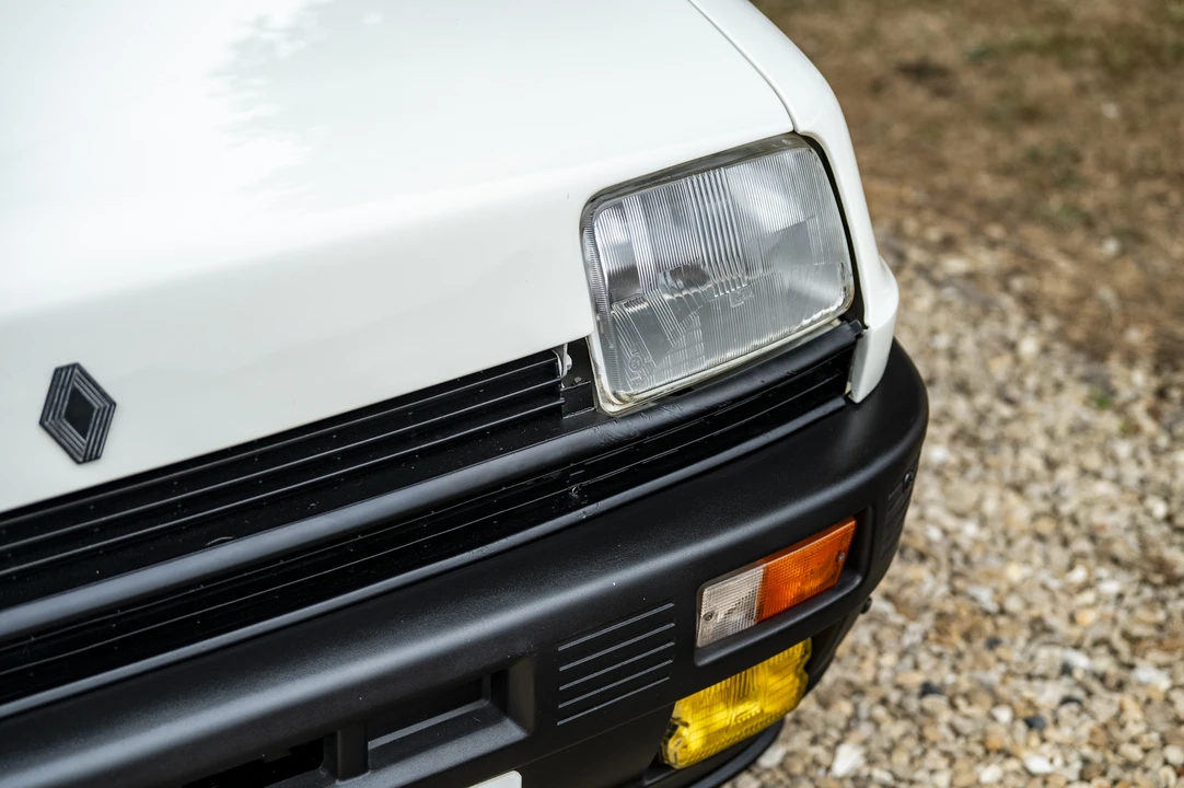 1984 Renault 5 Turbo 2 - Image 19 of 31
