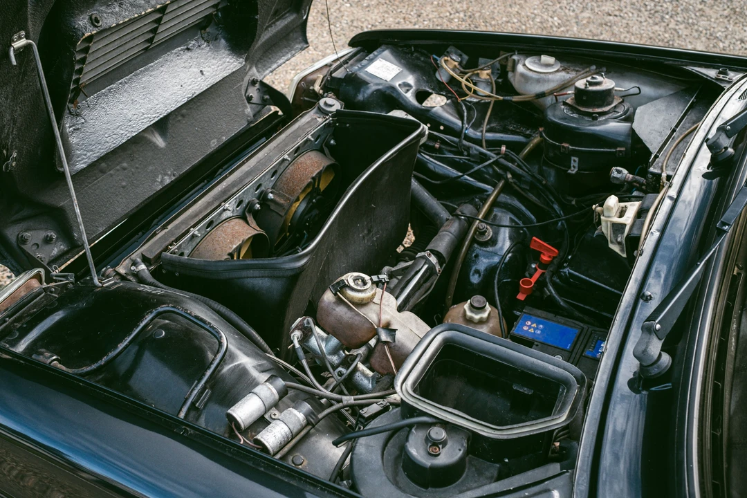 1984 Renault - Image 12 of 31
