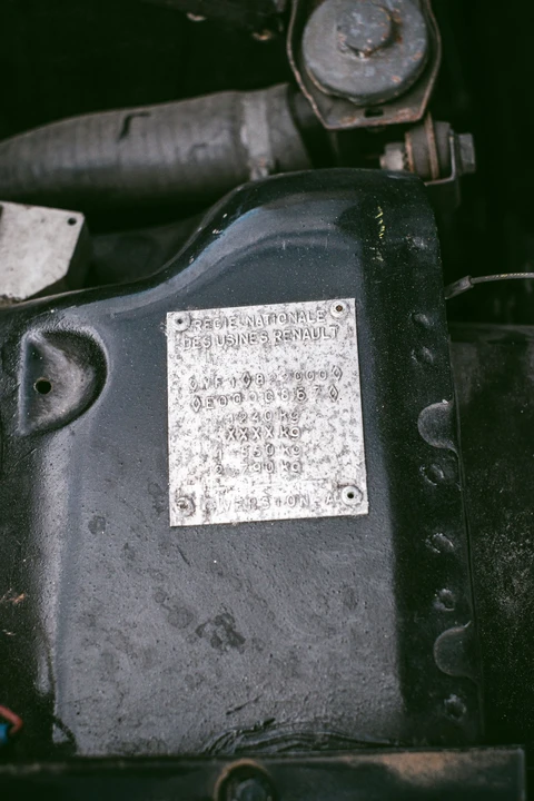 1984 Renault - Image 8 of 31