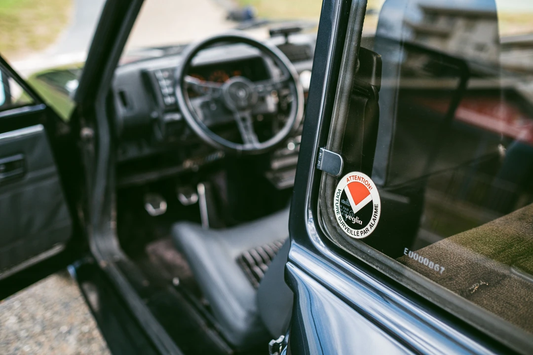 1984 Renault - Image 25 of 31