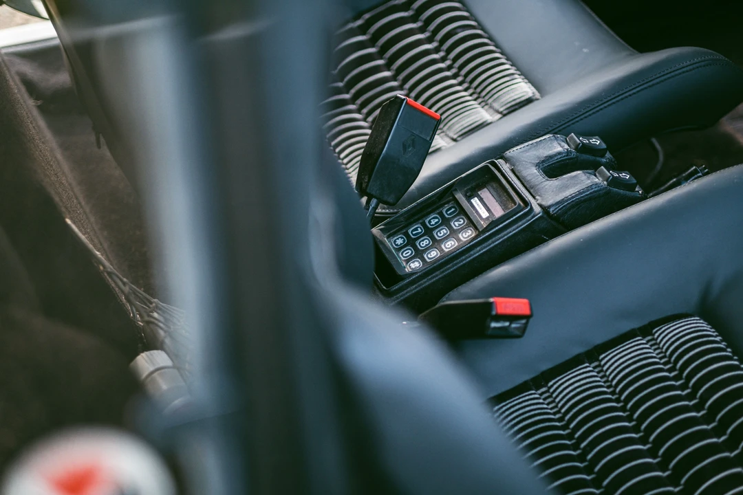 1984 Renault - Image 29 of 31