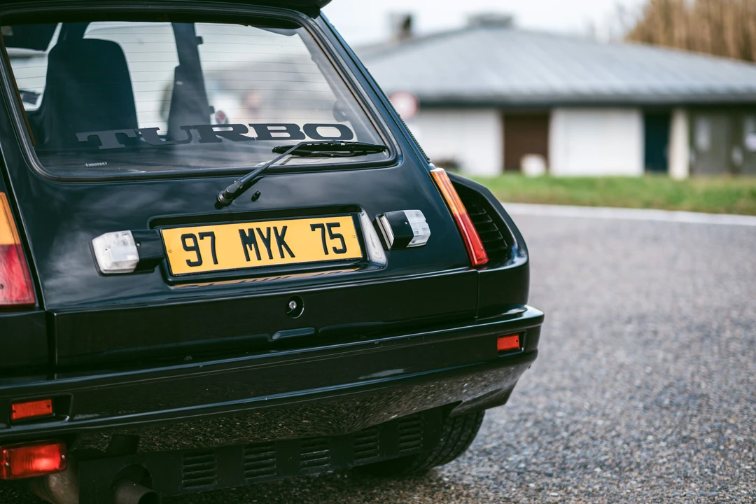 1984 Renault - Image 26 of 31