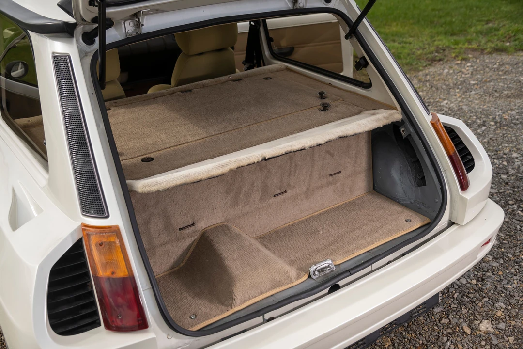 1984 Renault 5 Turbo 2 - Image 25 of 31