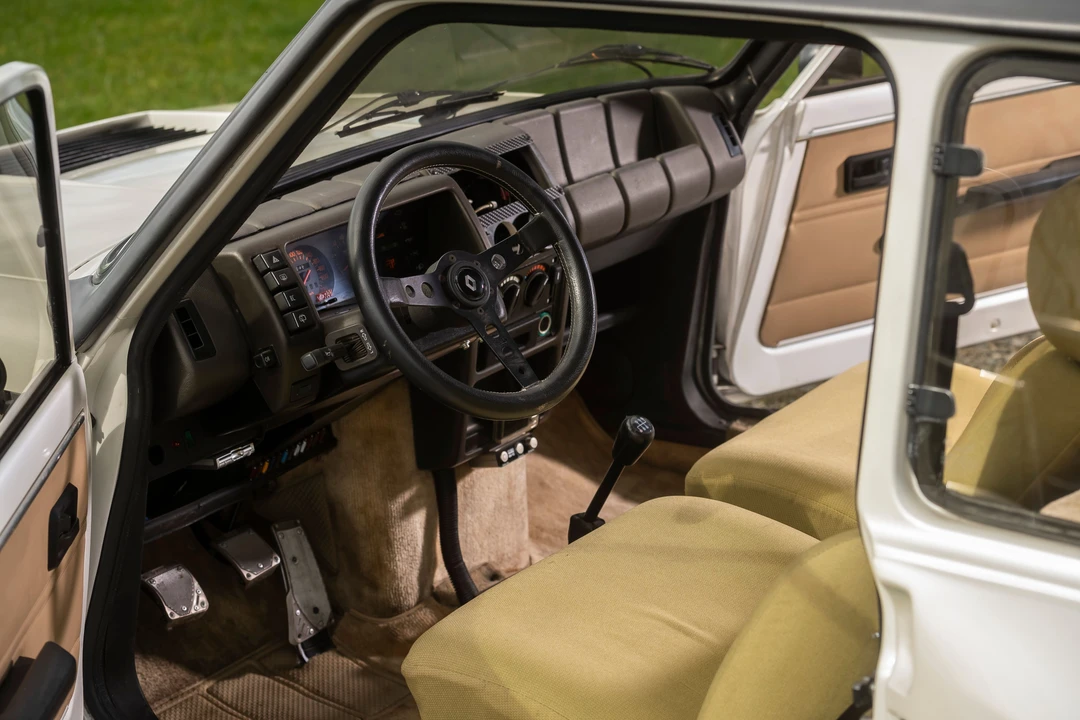 1984 Renault 5 Turbo 2 - Image 30 of 31
