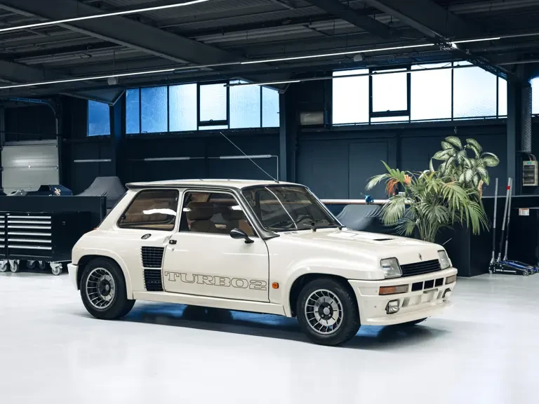 1984 Renault 5 Turbo 2 - Image 2 of 31