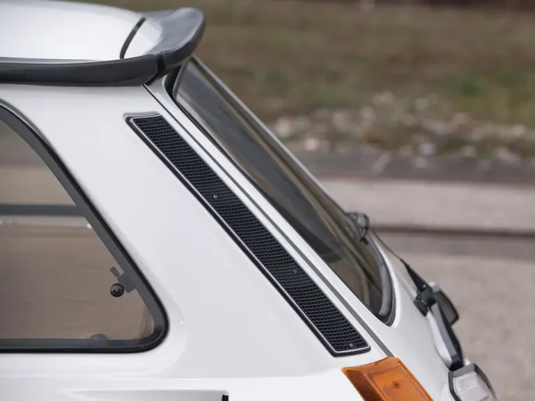 1984 Renault 5 Turbo 2 - Image 18 of 23