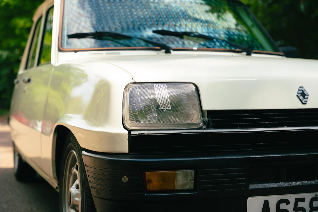 1984 Renault 5 - Image 19 of 31