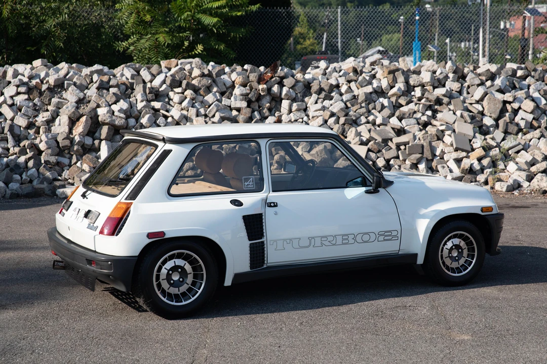 1984 Renault 5 Turbo 2 - Image 17 of 31