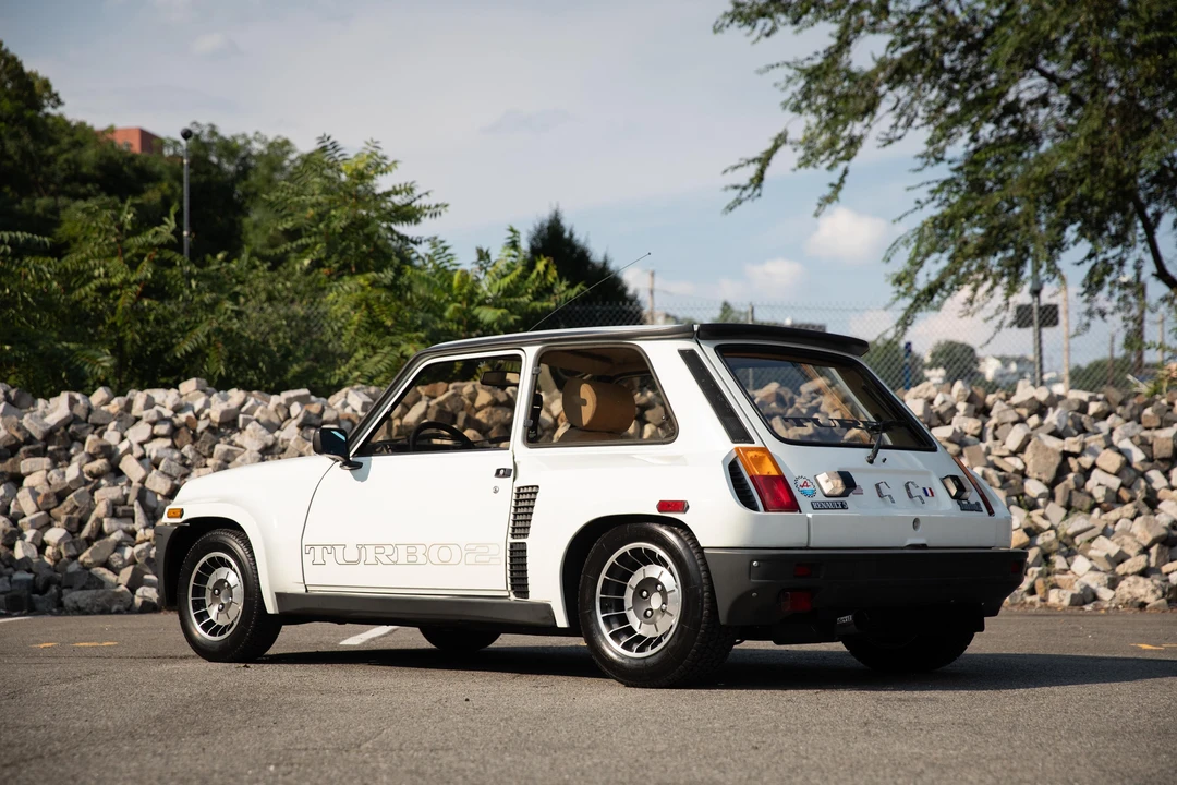 1984 Renault 5 Turbo 2 - Image 14 of 31