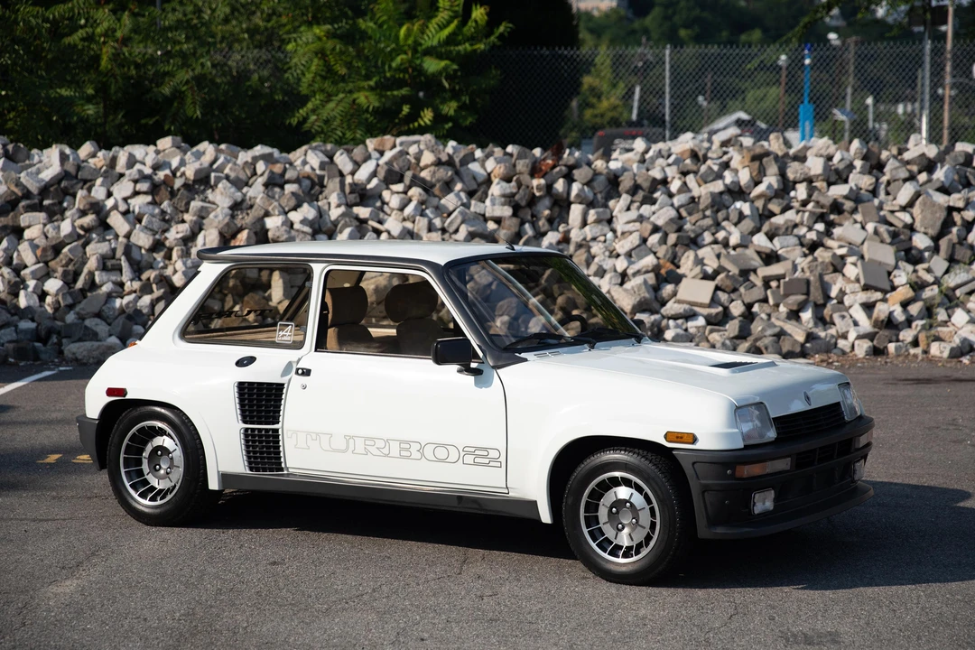 1984 Renault 5 Turbo 2 - Image 21 of 31