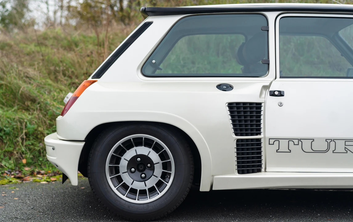 1984 Renault 5 Turbo 2 - Image 14 of 16
