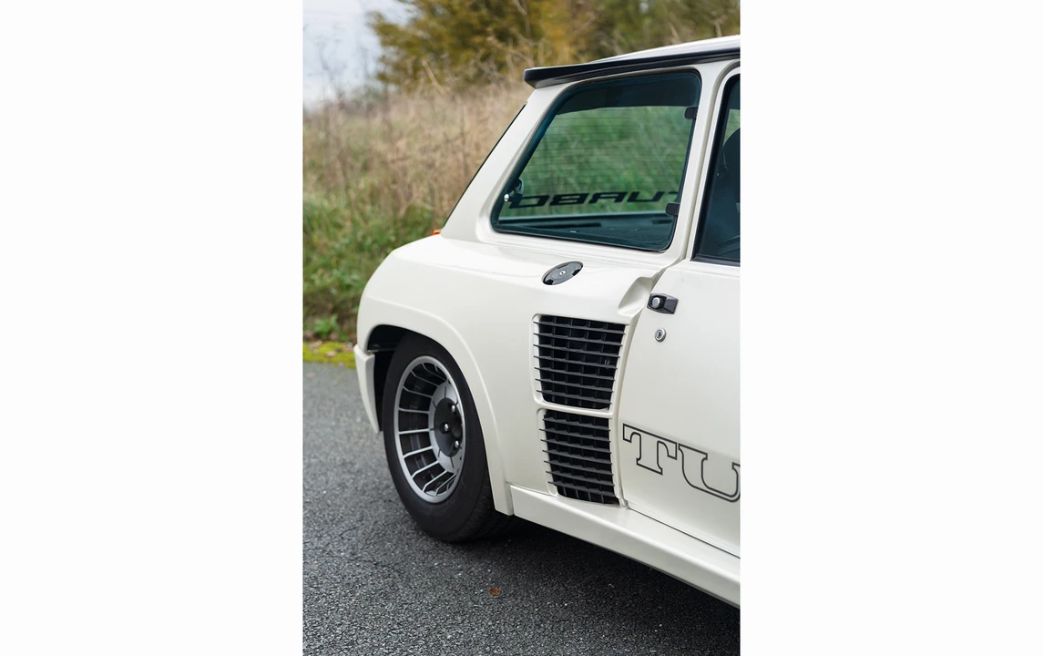 1984 Renault 5 Turbo 2 - Image 11 of 16
