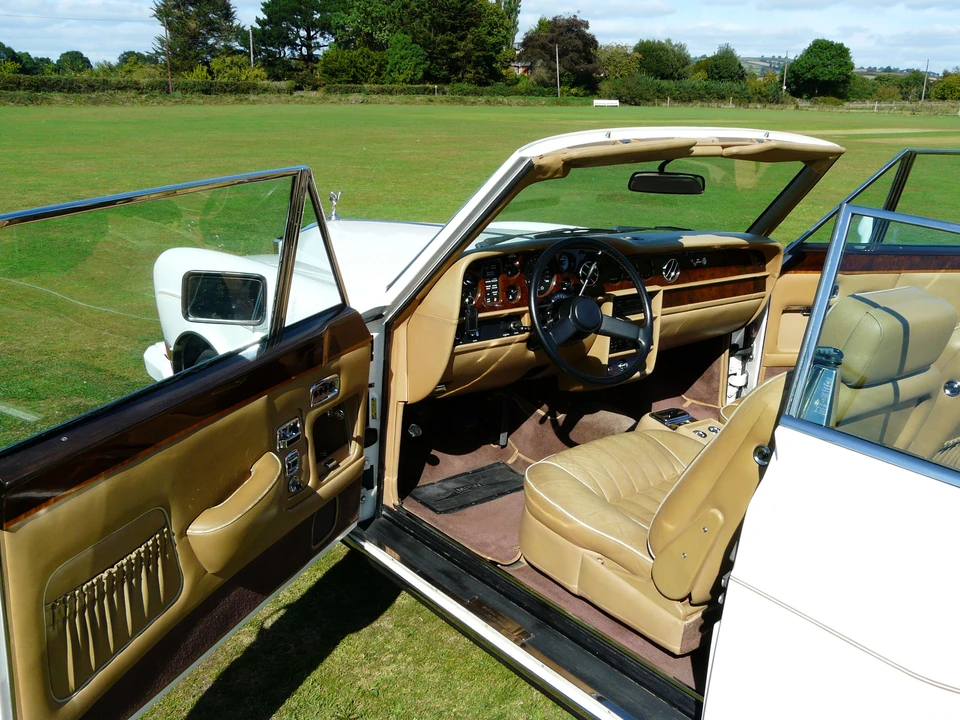 1984 Rolls-Royce Corniche Series I - Image 4 of 7