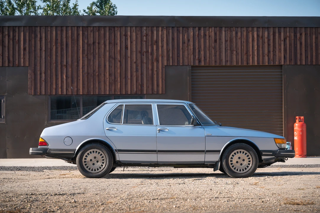 1984 Saab 900 1st Gen - Image 11 of 31