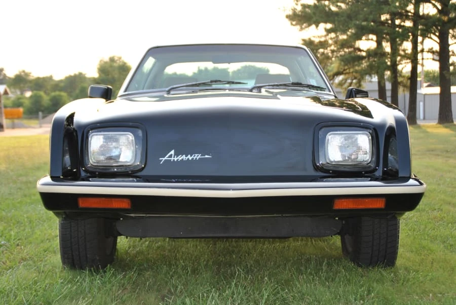 1984 Studebaker Avanti - Image 7 of 8