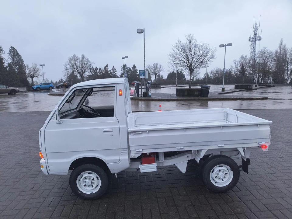 1984 Suzuki Carry & Every 7th Gen - Image 10 of 31