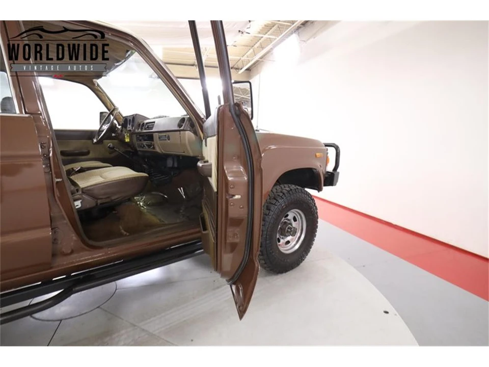 1984 Toyota J60 Land Cruiser - Image 31 of 31