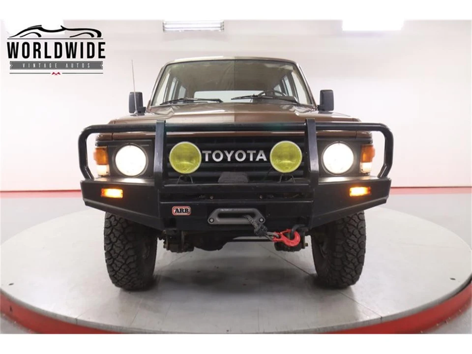 1984 Toyota J60 Land Cruiser - Image 16 of 31