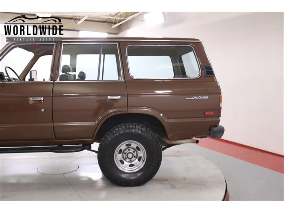 1984 Toyota J60 Land Cruiser - Image 10 of 31