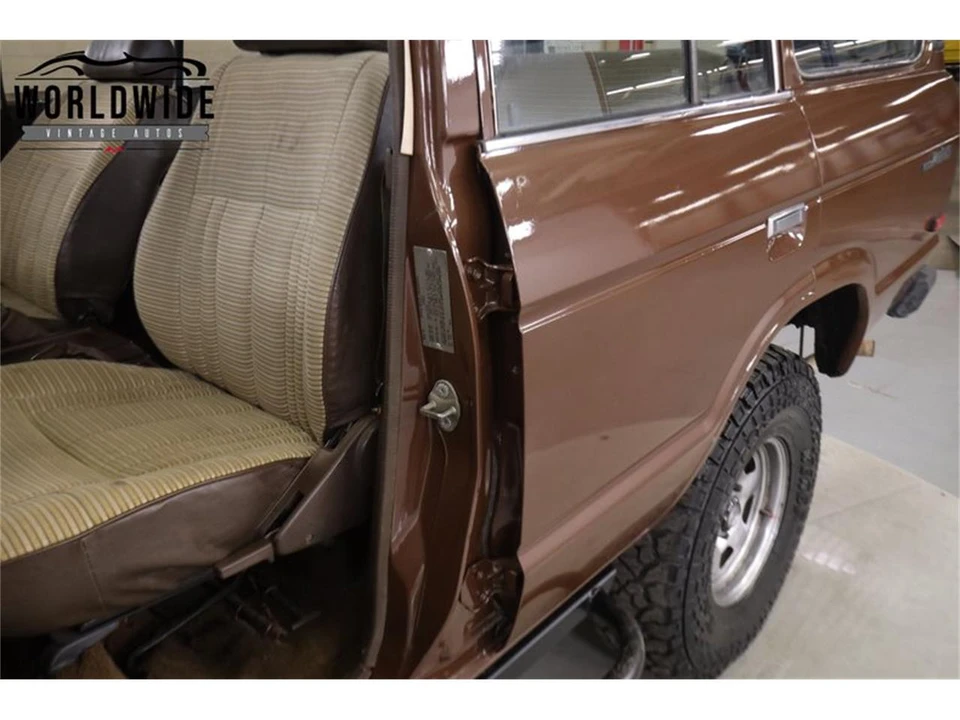 1984 Toyota J60 Land Cruiser - Image 24 of 31