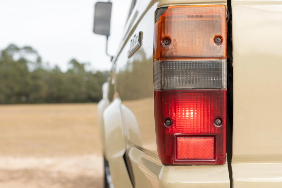 1984 Toyota J60 Land Cruiser - Image 19 of 31