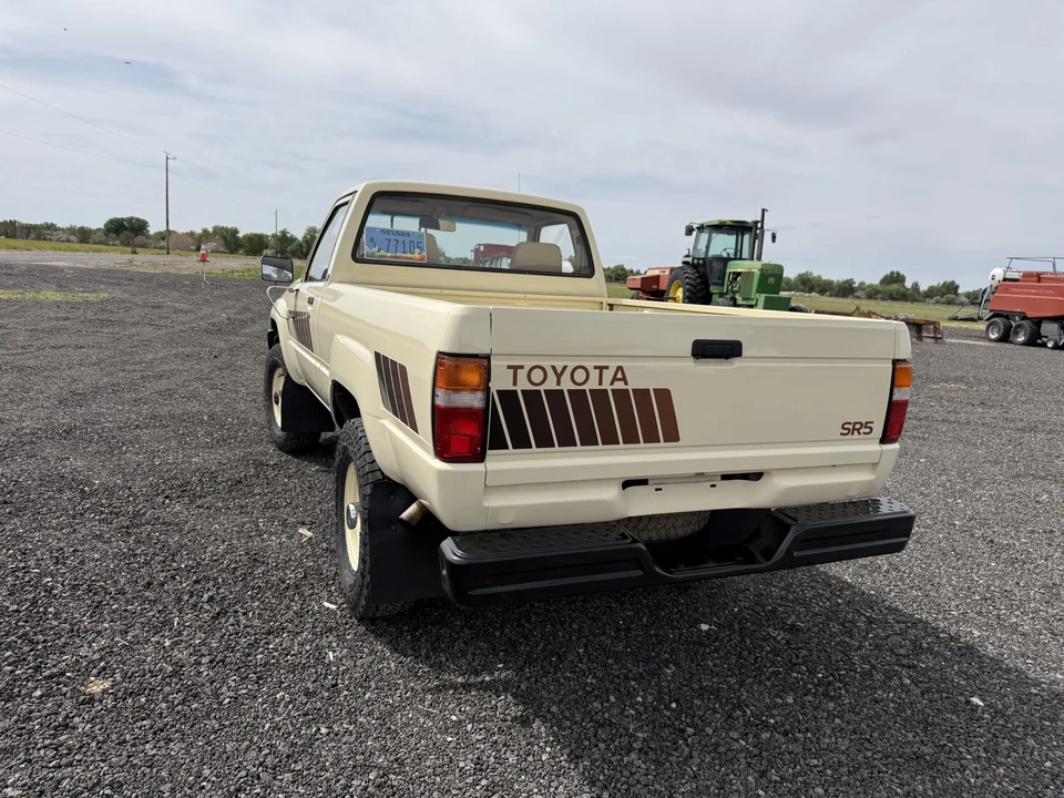 1984 Toyota Hilux 4th Gen - Image 19 of 31