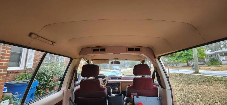 1984 Toyota Previa/Estima - Image 9 of 10