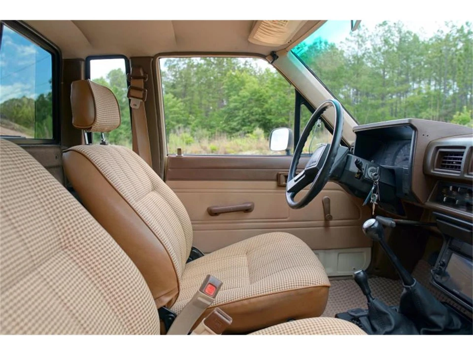 1984 Toyota Hilux 4th Gen - Image 20 of 31