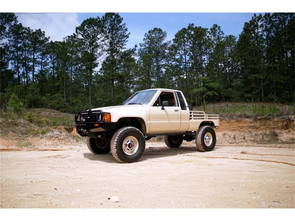 1984 Toyota Hilux 4th Gen - Image 3 of 31