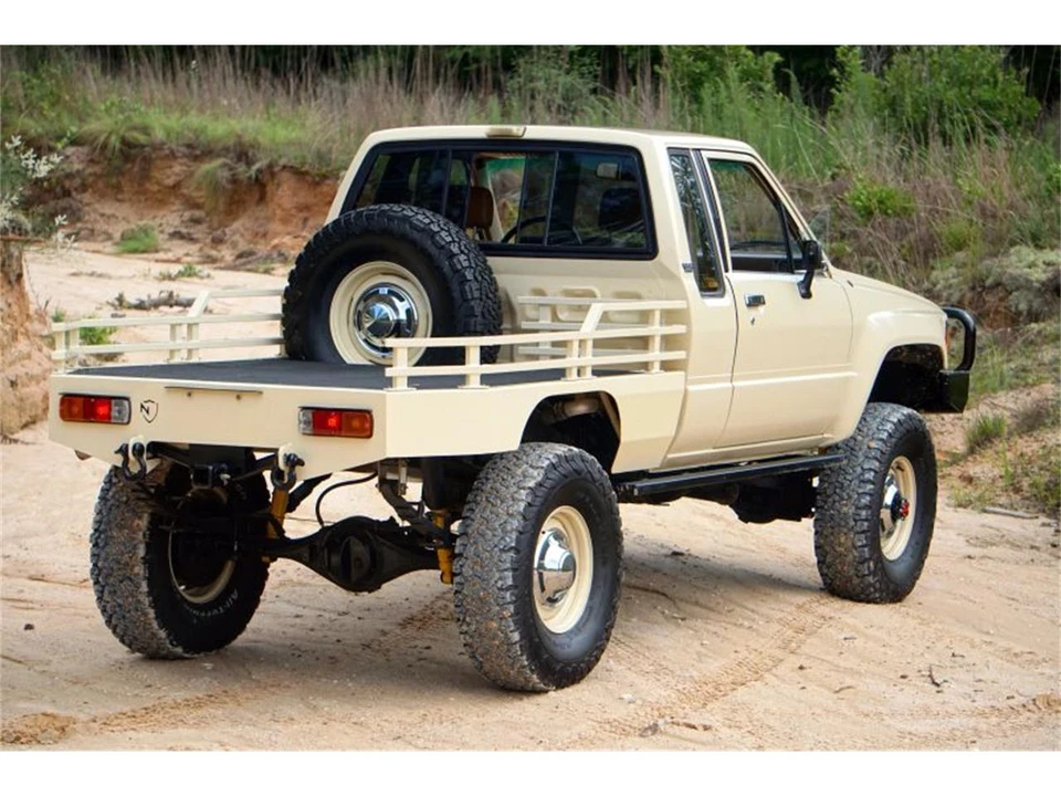 1984 Toyota Hilux 4th Gen - Image 7 of 31