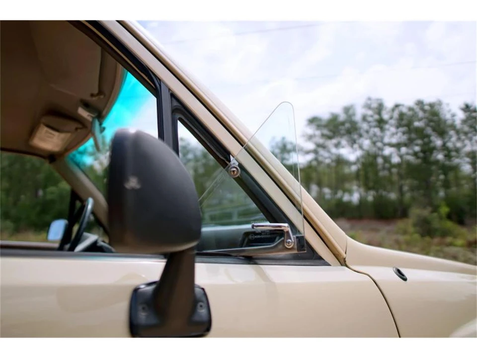 1984 Toyota Hilux 4th Gen - Image 13 of 31