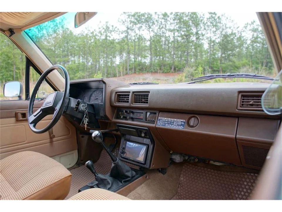 1984 Toyota Hilux 4th Gen - Image 21 of 31