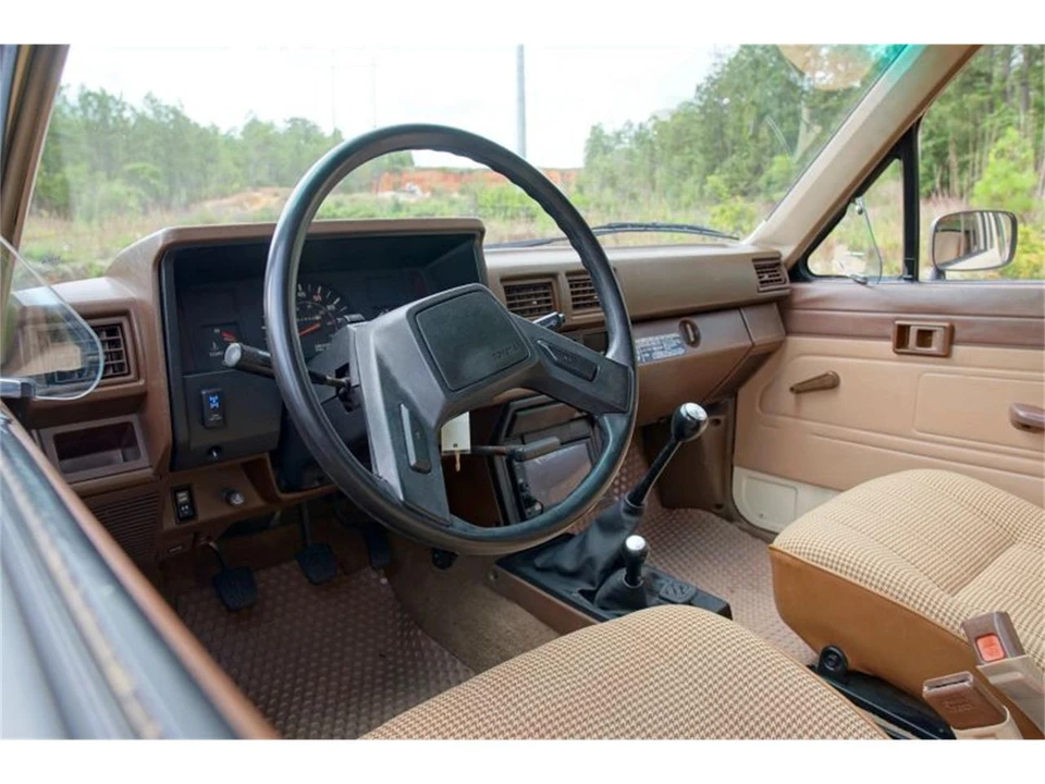 1984 Toyota Hilux 4th Gen - Image 22 of 31