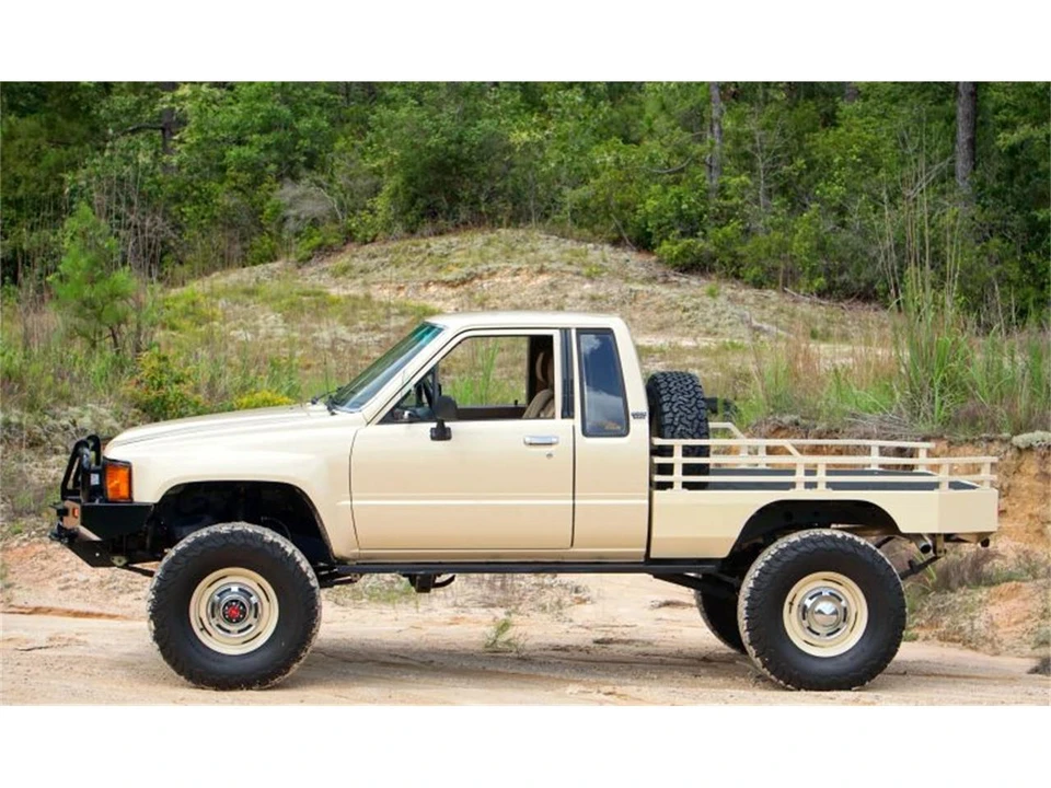 1984 Toyota Hilux 4th Gen - Image 2 of 31