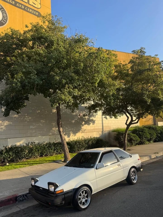 1984 Toyota Corolla AE86 - Image 8 of 9