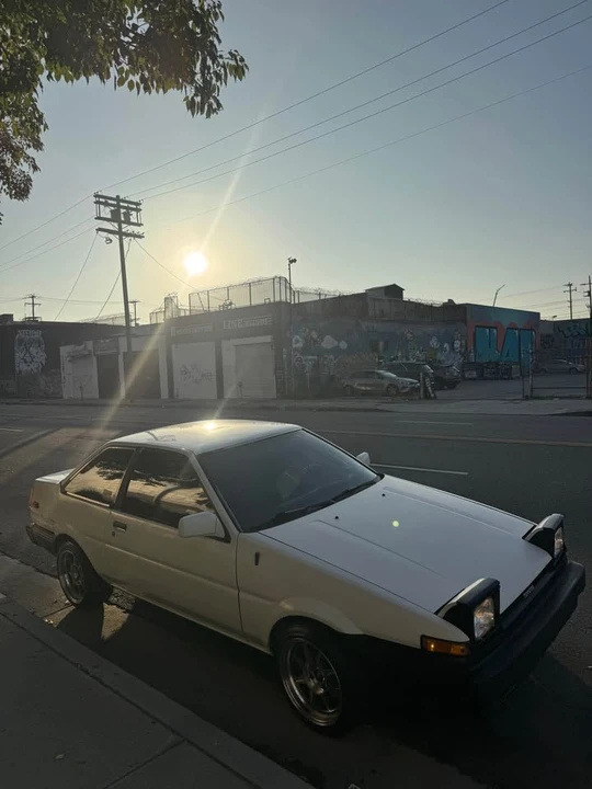 1984 Toyota Corolla AE86 - Image 2 of 9