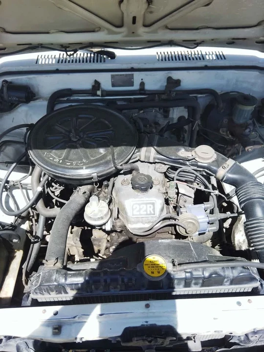 1984 Toyota T100 - Image 10 of 12