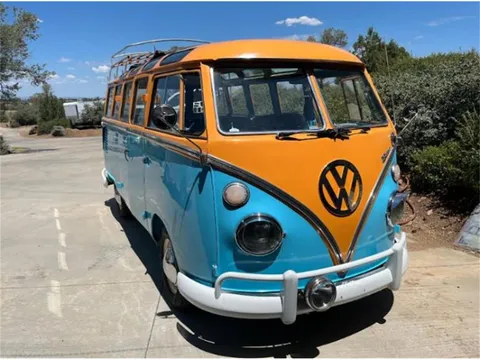 1984 Volkswagen Bus Kombi 23-Window Conversion