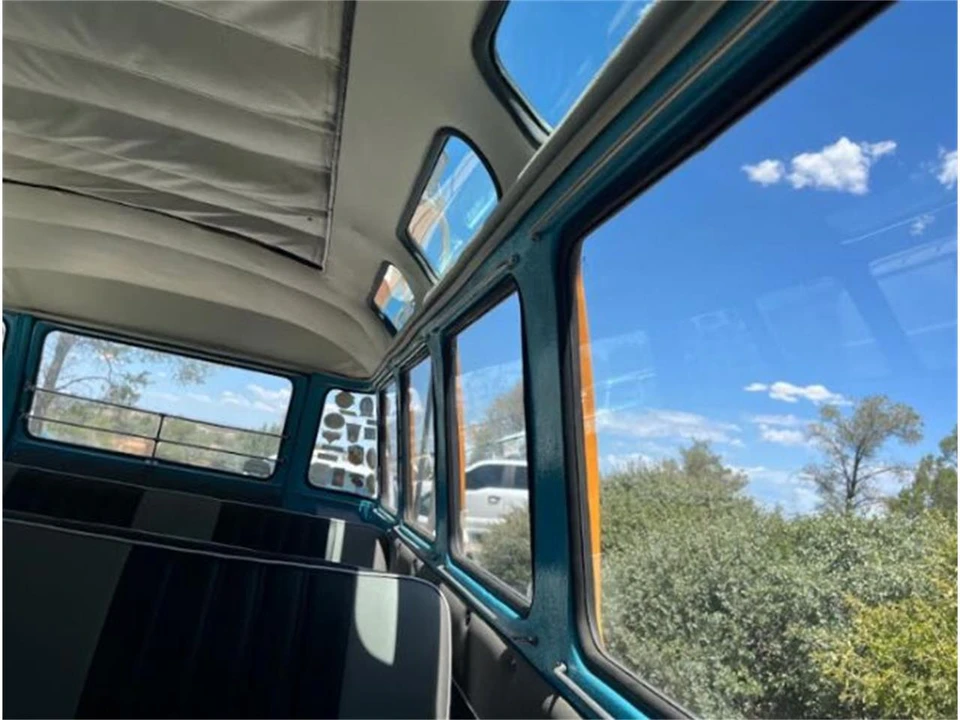 1984 Volkswagen Vanagon - Image 9 of 26